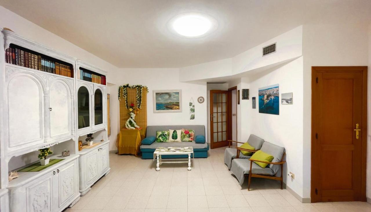 L'Hibiscus Di Lucia Villa Alguer Exterior foto